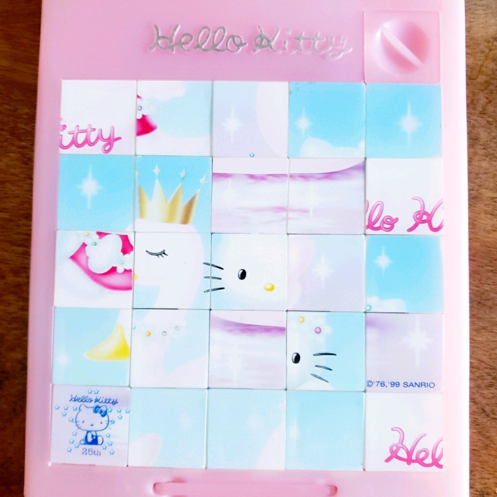 Vintage Hello Kitty & Queenie-Lou Puzzle Game